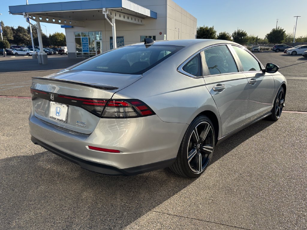 Used 2025 Honda Accord Sport image 5