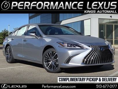 New 2025 Lexus ES 350 w/ Premium Package