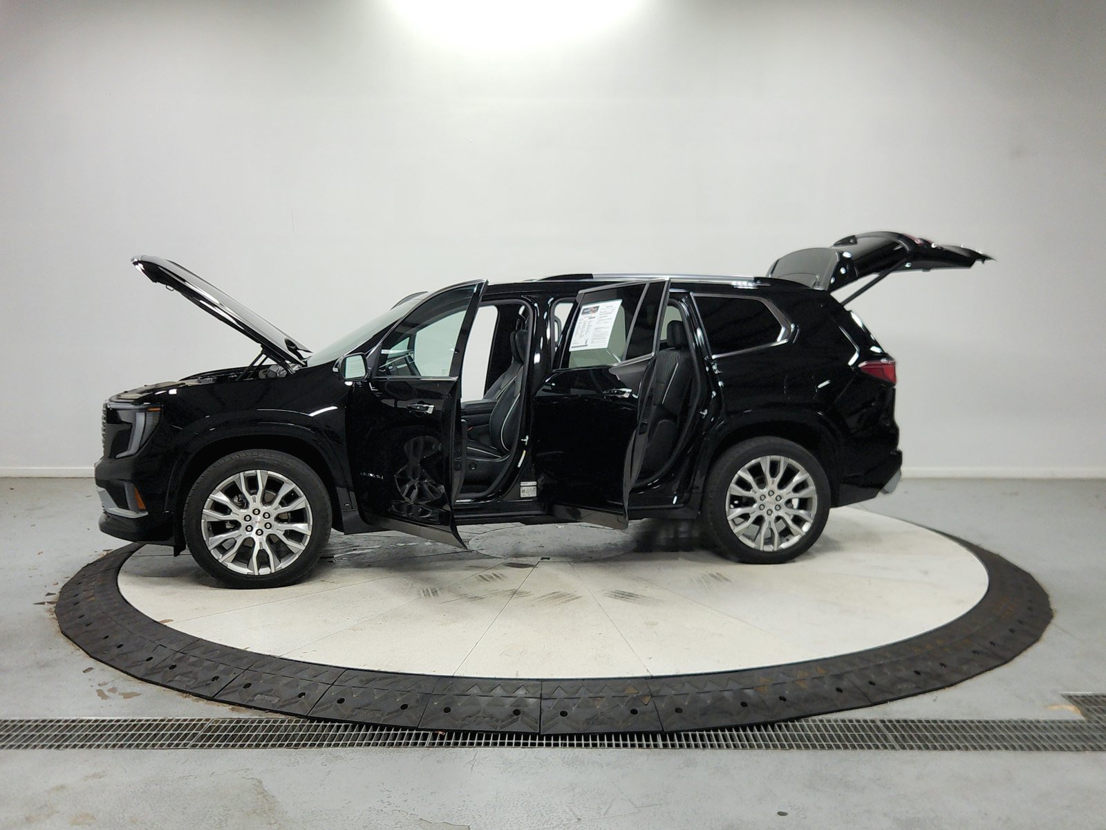 Used 2025 GMC Acadia Denali w/ Super Cruise Package AWD/4WD image 13