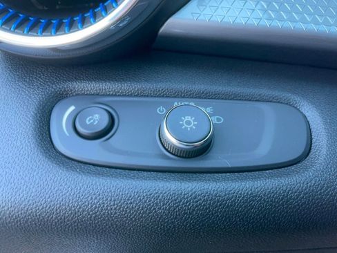 New 2026 Chevrolet Trax LT w/ LT Convenience Package image 12