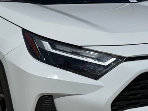 Used 2022 Toyota RAV4 XLE image 2