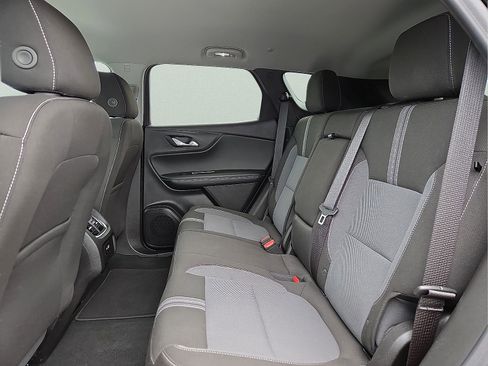Used 2025 Chevrolet Blazer LT AWD/4WD image 10