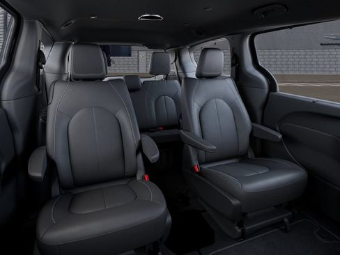New 2027 Chrysler Pacifica Select w/ Family Tech Group AWD/4WD image 15