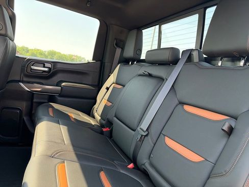 Used 2021 GMC Sierra 1500 AT4 w/ AT4 Value Package AWD/4WD image 35