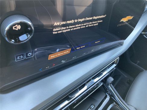 New 2026 Chevrolet Traverse LT w/ Sun and Wheel Package image 20