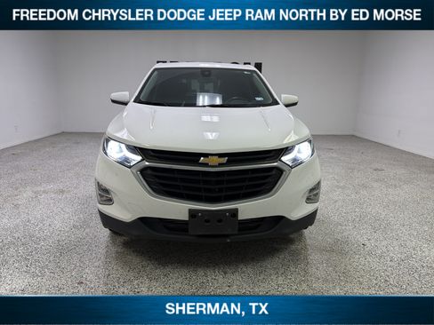 Used 2021 Chevrolet Equinox LT FWD image 2