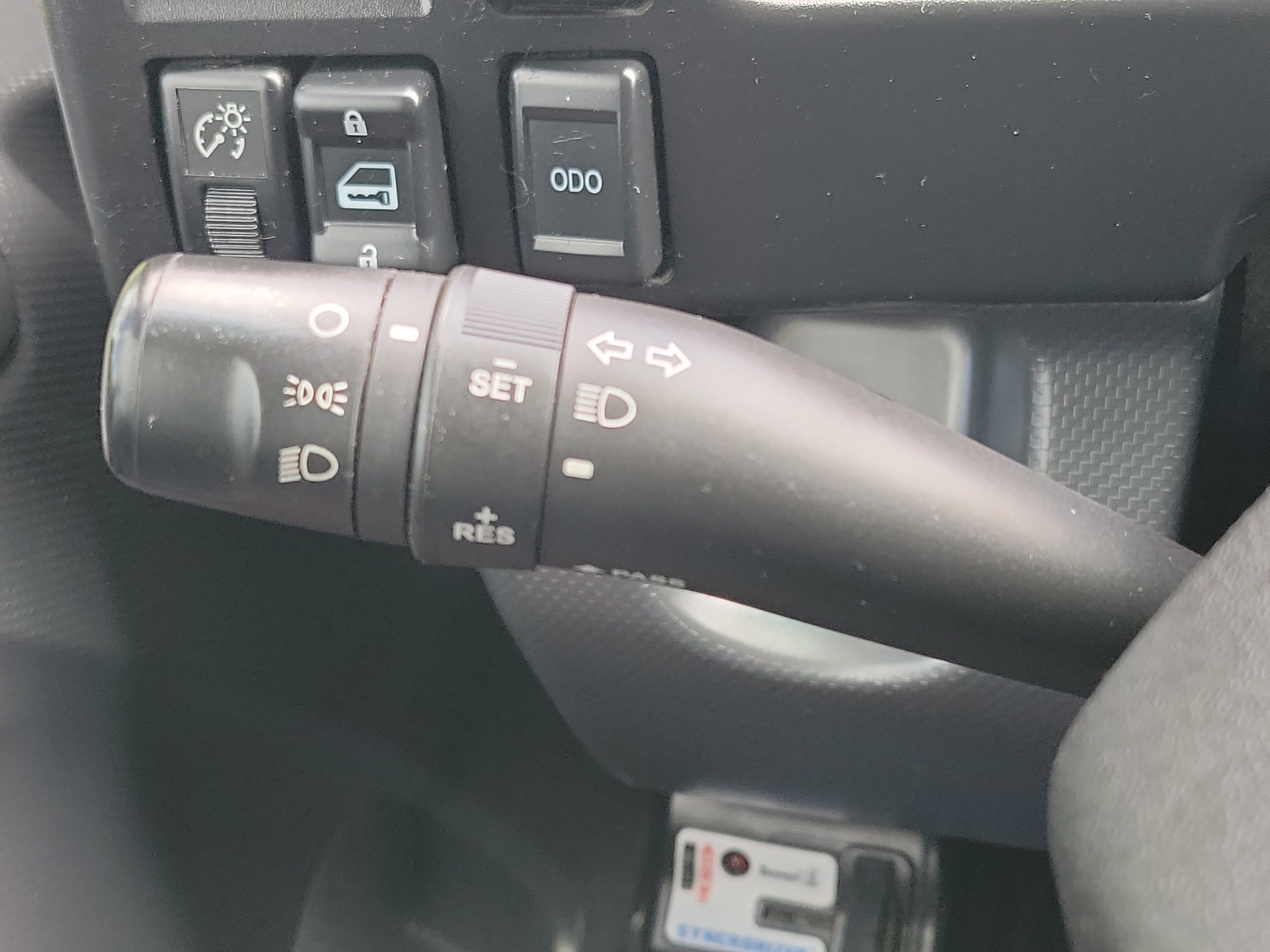 Used 2024 Isuzu NPR RWD image 31