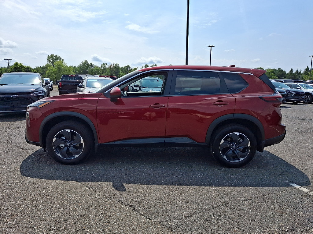 Used 2026 Nissan Rogue SV AWD/4WD image 7
