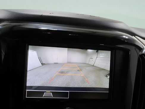 Used 2023 Chevrolet Traverse LS FWD image 15