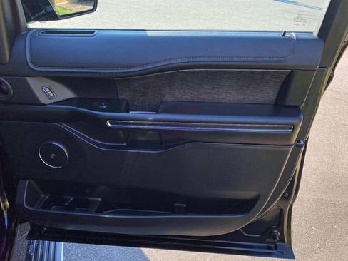 Used 2019 Ford Expedition Limited w/ Equipment Group 302A image 37
