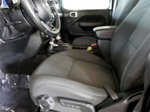 Used 2020 Jeep Wrangler Unlimited Sport image 9