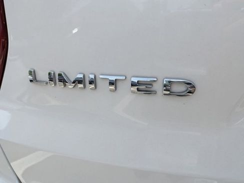 Used 2019 Ford Explorer Limited FWD image 10