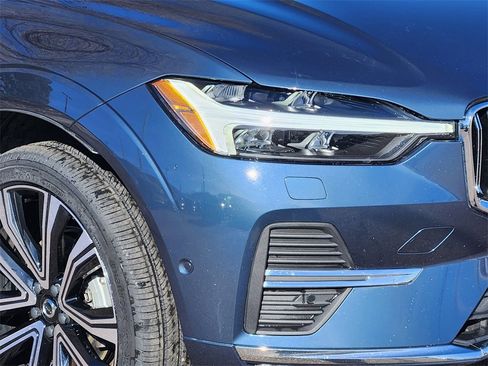 Used 2023 Volvo XC60 B5 Ultimate w/ Climate Package image 27