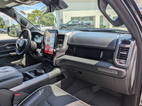 Used 2025 RAM 1500 Laramie w/ Night Edition AWD/4WD image 38