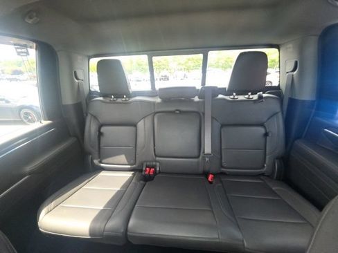 Used 2025 Chevrolet Silverado 3500 LTZ AWD/4WD image 28