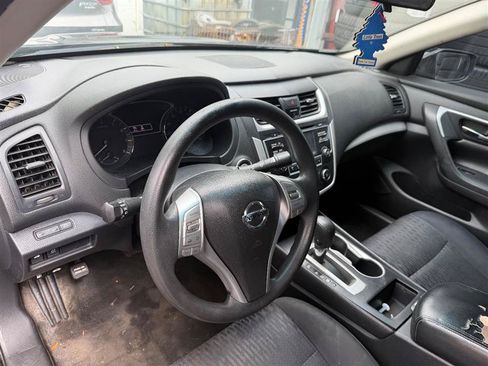 Used 2017 Nissan Altima 2.5 S w/ Power Driver Seat Package FWD image 6