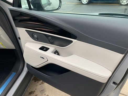 New 2026 Lincoln Nautilus Premier w/ Equipment Group 102A AWD/4WD image 20