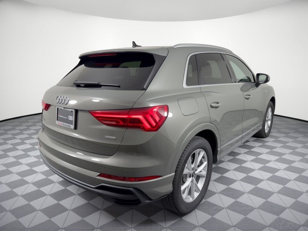 Used 2025 Audi Q3 2.0T Premium w/ Convenience Package AWD/4WD image 9