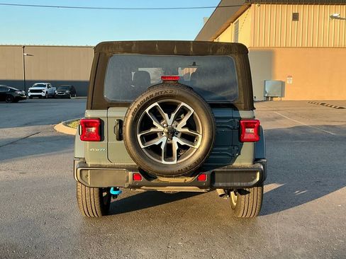 Used 2024 Jeep Wrangler Unlimited w/ Convenience Group image 6