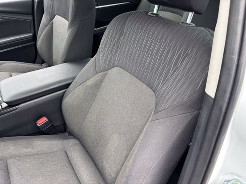 Used 2025 Toyota Camry LE FWD image 19