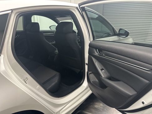 Used 2018 Honda Accord Sport image 7