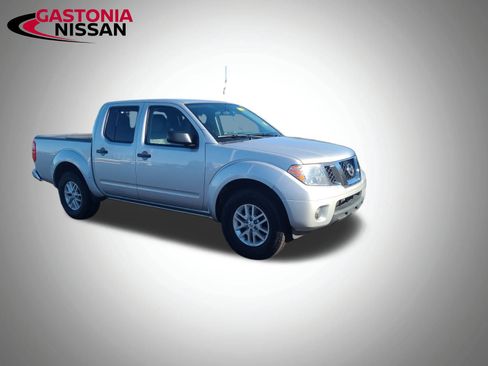 Used 2019 Nissan Frontier SV image 14