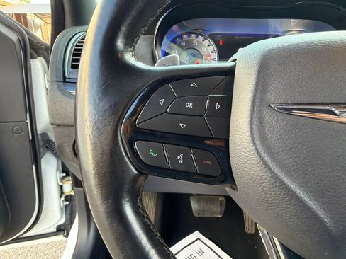 Used 2019 Chrysler 300 S RWD image 26