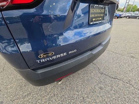 Used 2023 Chevrolet Traverse LT AWD/4WD image 28