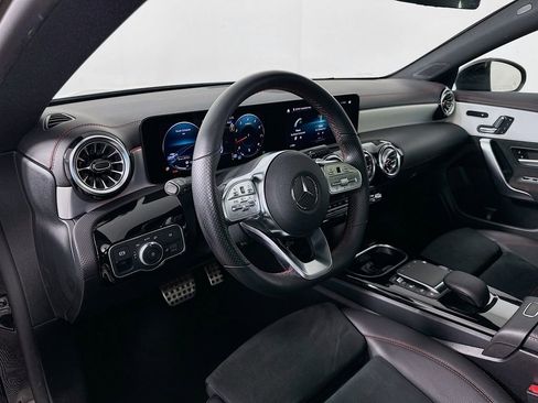 Used 2023 Mercedes-Benz CLA 250 image 9