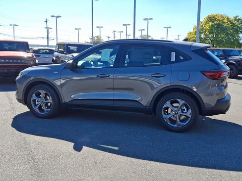 New 2025 Ford Escape ST-Line image 4