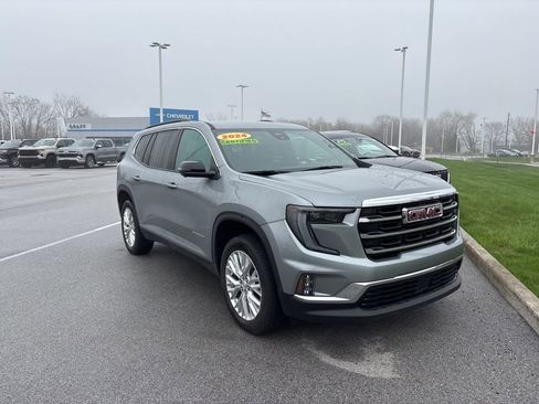 Certified 2024 GMC Acadia Elevation w/ Luxury Package image 3