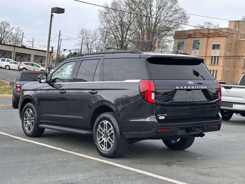 New 2026 Ford Expedition Active image 6