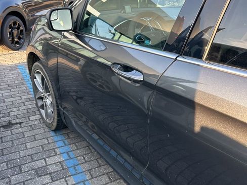 Used 2018 Ford Edge Titanium image 8