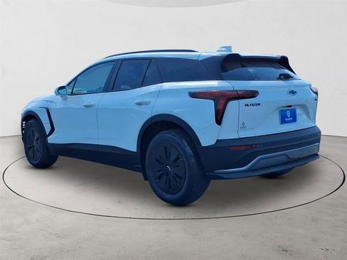 New 2025 Chevrolet Blazer EV LT image 7