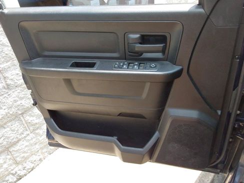 Used 2013 RAM 1500 Express AWD/4WD image 21