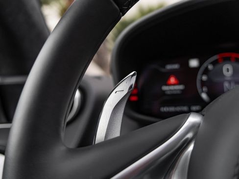 Used 2023 McLaren GT RWD image 11