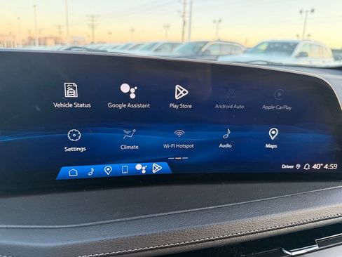 Used 2024 Cadillac XT4 Premium Luxury image 19