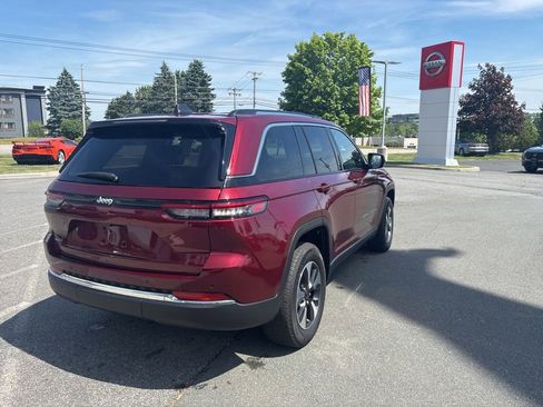 Used 2023 Jeep Grand Cherokee 4WD 4xe image 7