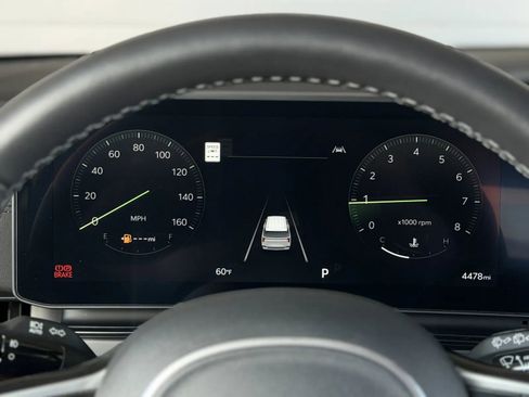 Used 2026 Kia Carnival SX Prestige FWD image 32