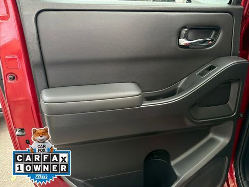 Used 2024 Nissan Frontier SL w/ Technology Package image 27