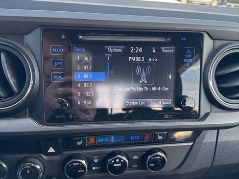 Used 2017 Toyota Tacoma TRD Pro image 10