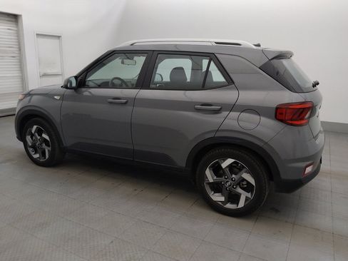 Used 2023 Hyundai Venue SEL w/ Cargo Package FWD image 3