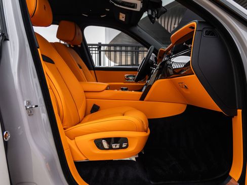 New 2026 Rolls-Royce Cullinan Black Badge image 58