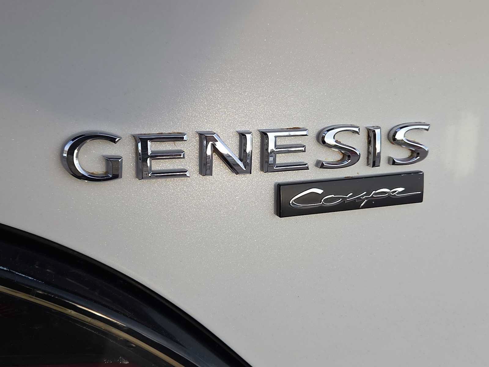 Used 2015 Hyundai Genesis 3.8 RWD image 11