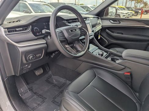 New 2026 Jeep Grand Cherokee L Limited RWD image 14