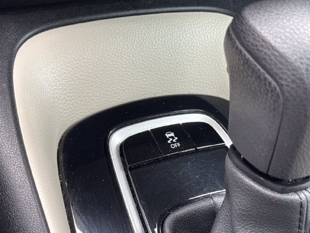 Used 2020 Toyota Corolla LE FWD image 26