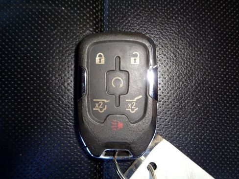 Used 2016 GMC Yukon SLT image 34