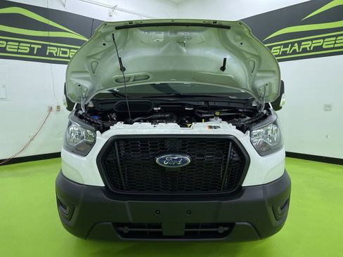 Used 2022 Ford Transit 250 Low Roof AWD image 4
