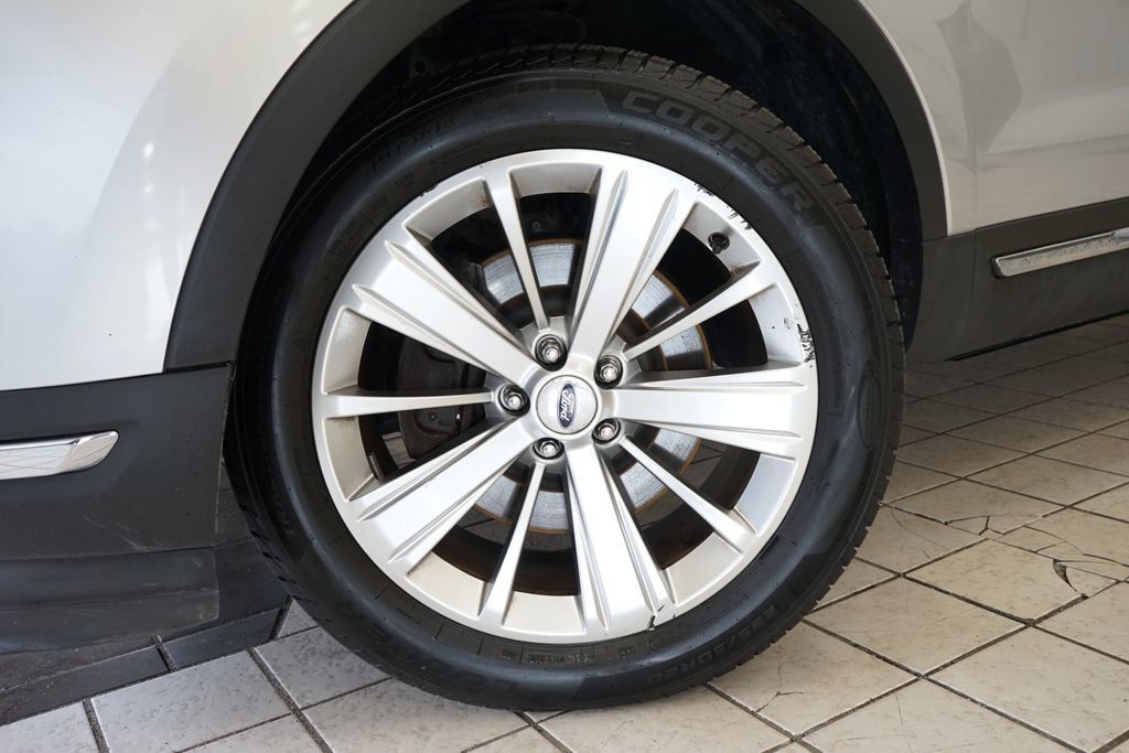 Used 2019 Ford Explorer Limited w/ Class III Trailer Tow Package AWD/4WD image 57