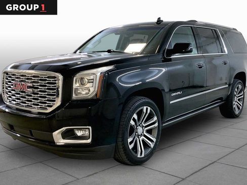 Used 2020 GMC Yukon XL Denali w/ Denali Premium Package AWD/4WD image 1